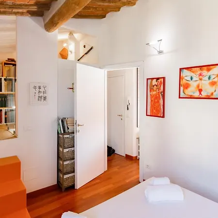 Piazza Dei Cavalieri Orange Attic *